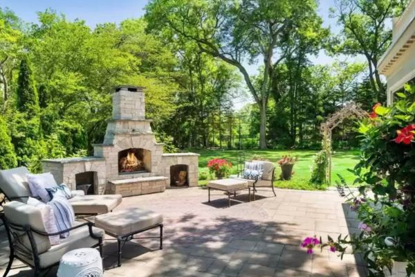 Fireplace done by our hardscaping company